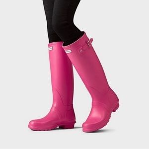 Hunter Women’s Original Tall Bright Pink Boots Matte
